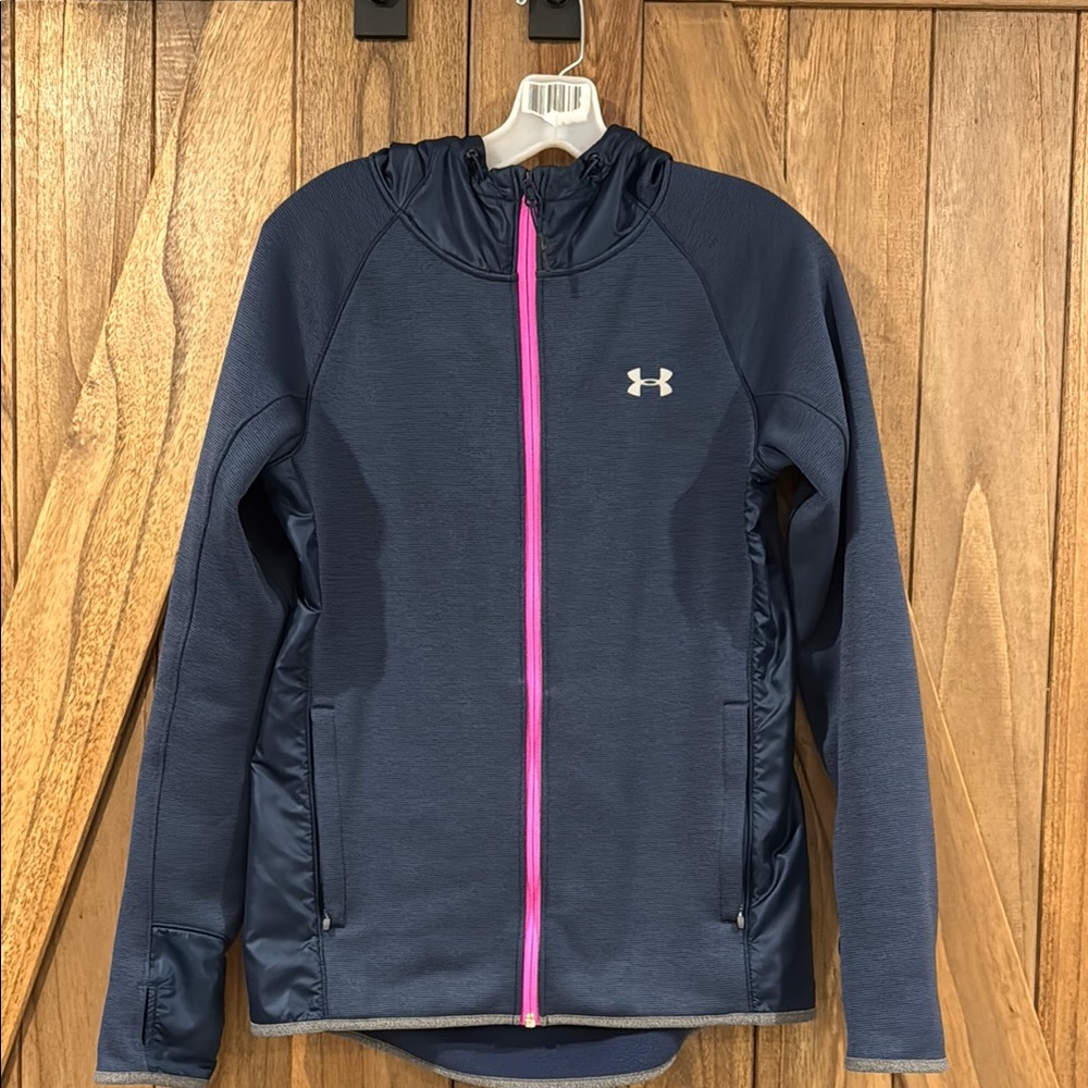 Under Armour Navy woman’s Swacket Jacket with Pink Zipper size small